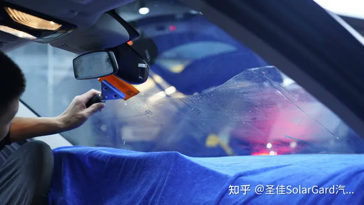 汽车玻璃膜真的隔热吗？（汽车玻璃隔热膜能用多久）