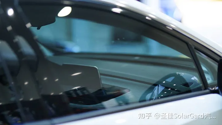 汽车玻璃膜真的隔热吗？（汽车玻璃隔热膜能用多久）