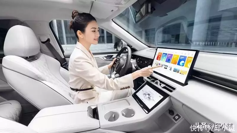 大五座SUV新摩卡DHT-PHEV上市，售价23.18万(摩卡suv几座)