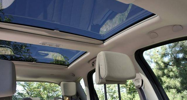 汽车玻璃贴膜的这4大好处，你知道吗？教你正确选择汽车贴膜（车玻璃贴膜好处）