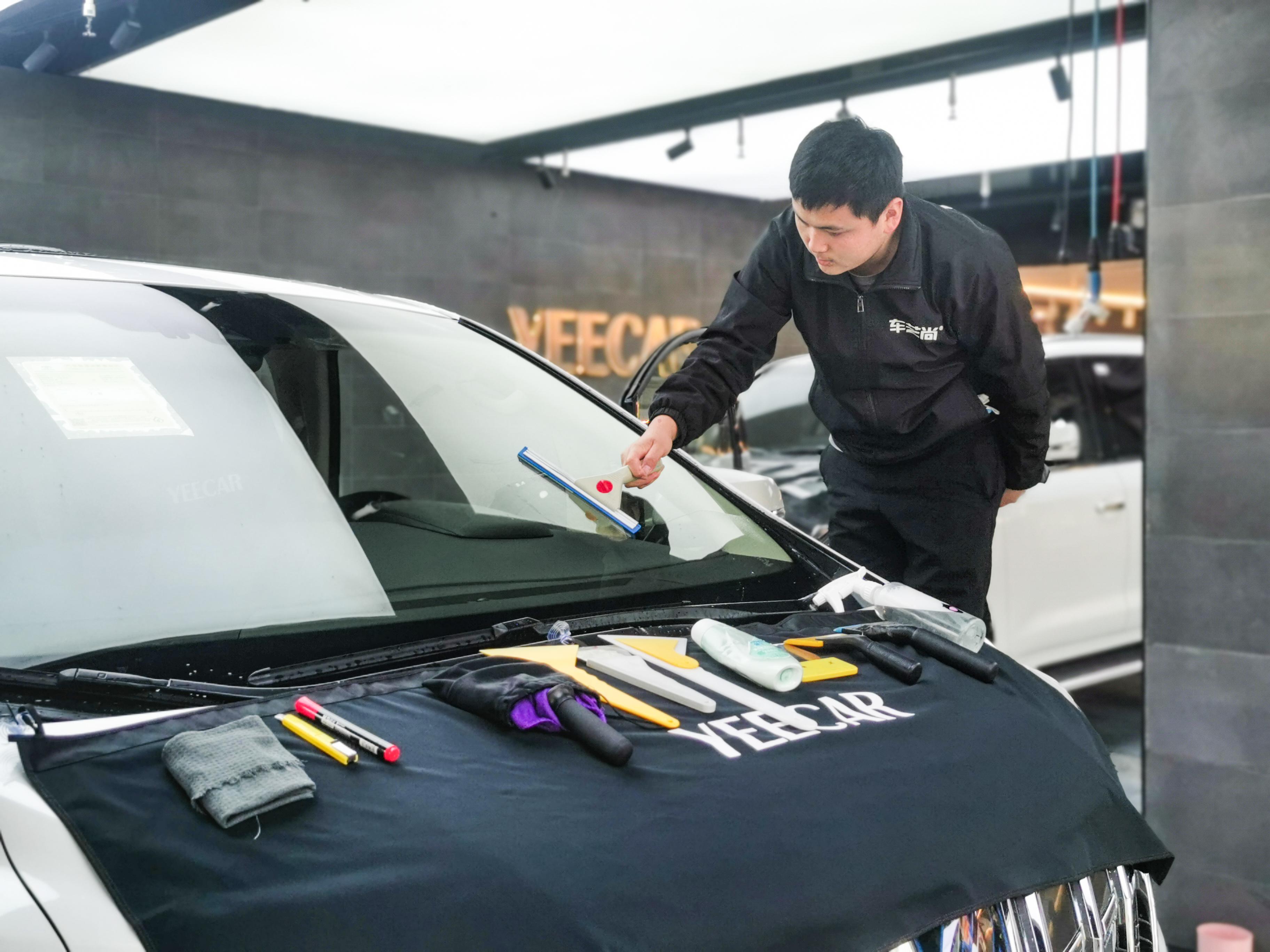 想知道贴了汽车玻璃膜有什么好处呢？（想知道贴了汽车玻璃膜有什么好处呢视频）