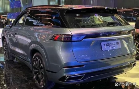 奇瑞全新旗舰SUV开启预售，燃油混动可选，配置丰富，5月正式上市(奇瑞油电混合的车型与价格)