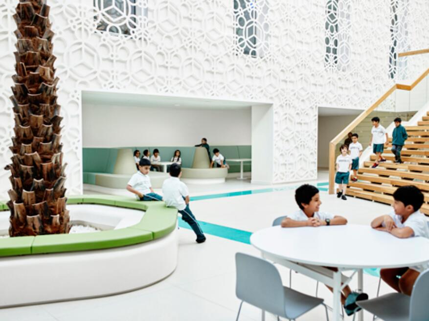 迪拜那么发达，为何至今不独立呢？(迪拜为什么不独立)