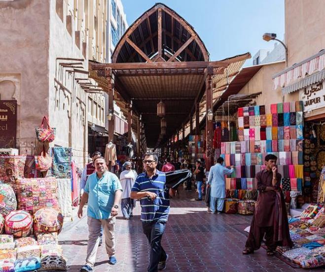 迪拜真的有钱任性吗？很多游客不了解的事情，过来人告诉你(迪拜真的有那么富裕吗)