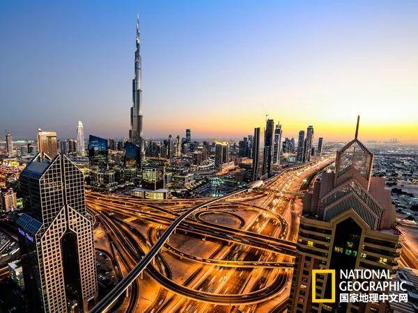 迪拜，壕无人性(迪拜土豪视频播放)