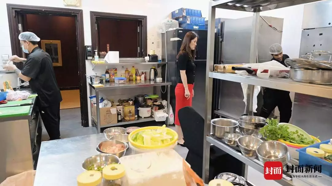 华人看眼中的世界杯｜中餐厅女老板：世界杯后再不用说我从迪拜旁边的国家来