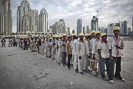 “迪拜”现状，带你看看一个真实的迪拜(迪拜uAs国际学校的升学率)