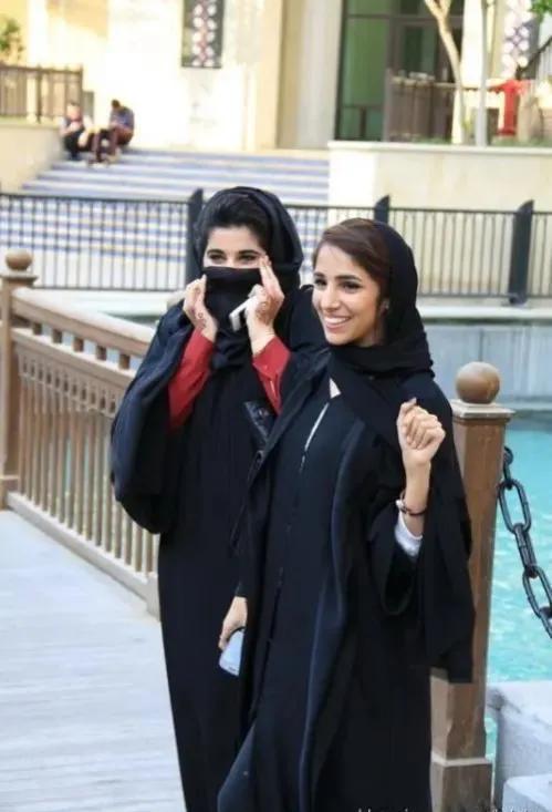 “迪拜”现状，带你看看一个真实的迪拜(迪拜uAs国际学校的升学率)