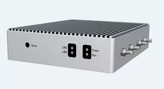 智慧水利“深潜者”，瑞驰信息浮出水面1996年，17岁章子怡穿着白色肚兜的照片，脸上带着少女的娇憨(瑞驰科技股份有限公司)