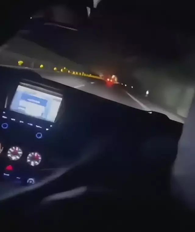 顺风车司机与女友车内打斗，乘客被咬伤!平台:赔偿50元优惠券