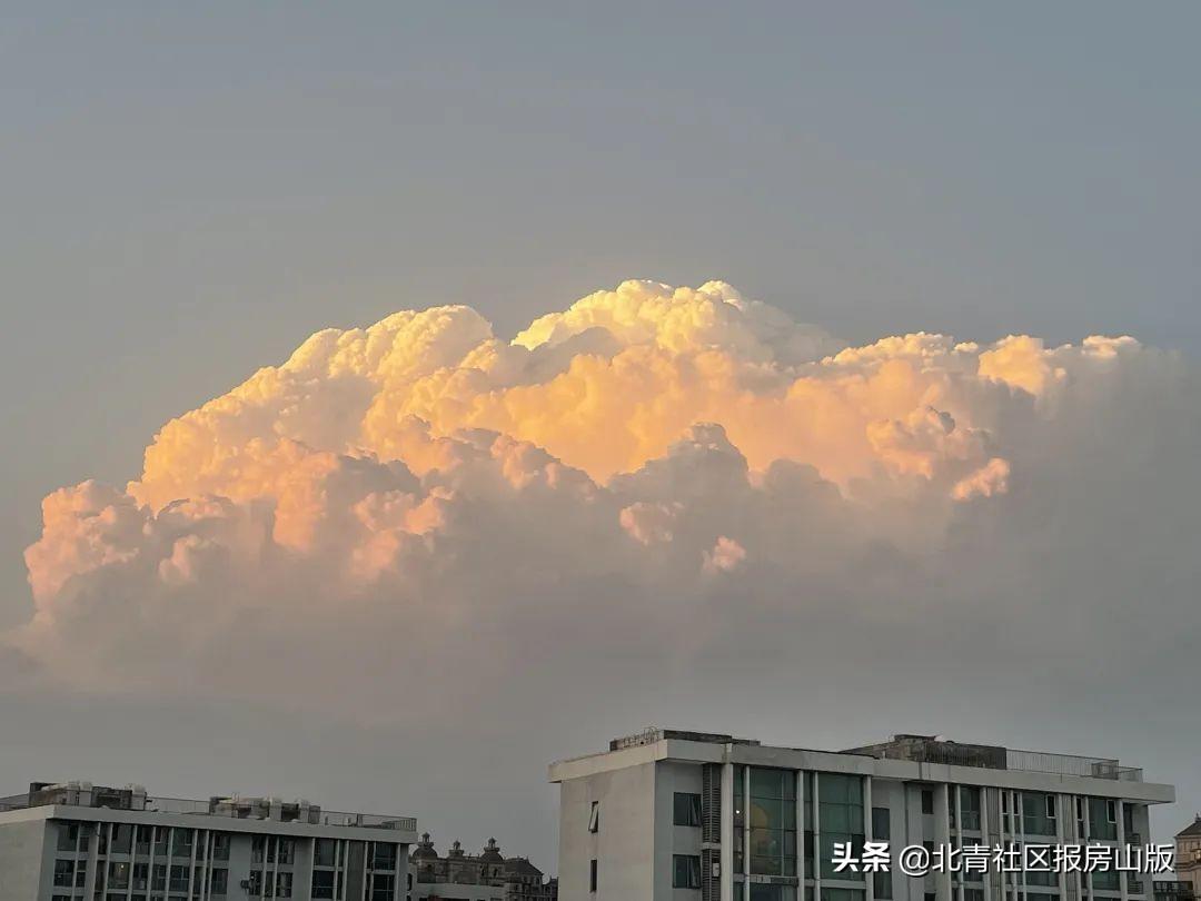 刚刚京城上空这团巨大的云，您看到了吗？