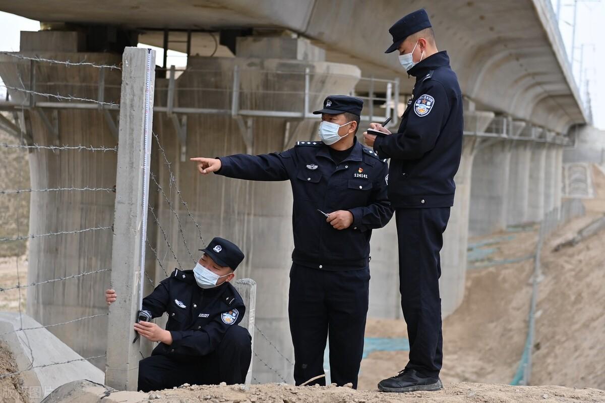 下半年铁路公安正式招人，公务员编制，满足3个条件可报名（铁路公安招聘网）