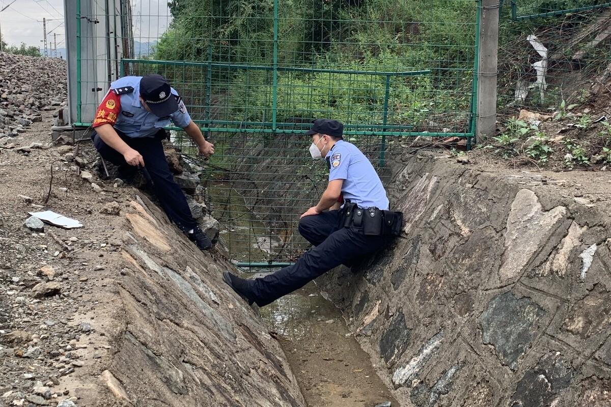 下半年铁路公安正式招人，公务员编制，满足3个条件可报名（铁路公安招聘网）