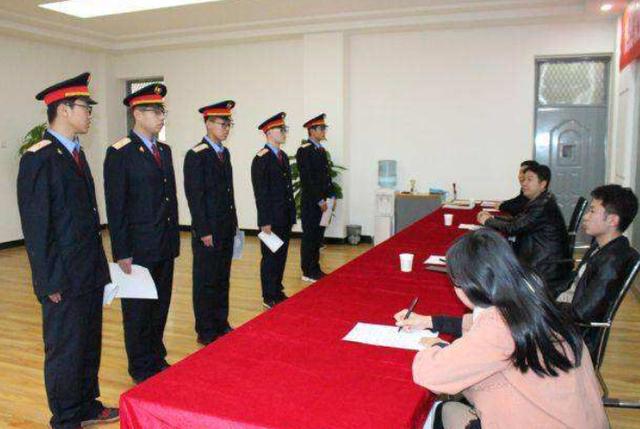 2022年的毕业生有福了，中国铁路公开招聘，但是对学历有要求（中国铁路招聘专业）