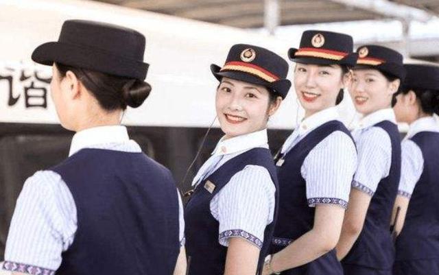 2022年的毕业生有福了，中国铁路公开招聘，但是对学历有要求（中国铁路招聘专业）