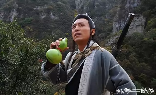 莫高窟发现《将进酒》原版，下笔之狂让人直呼:再也不喜欢李白了(《将进酒》演唱情感的)