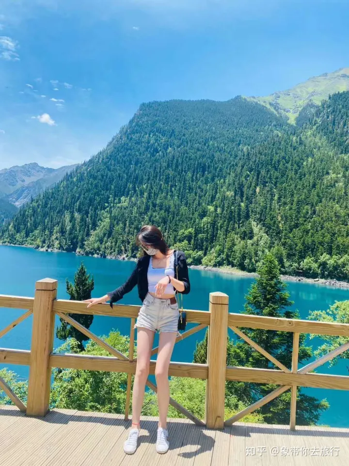 九寨沟旅游攻略，门票、交通、住宿攻略（九寨沟风景区旅游攻略）