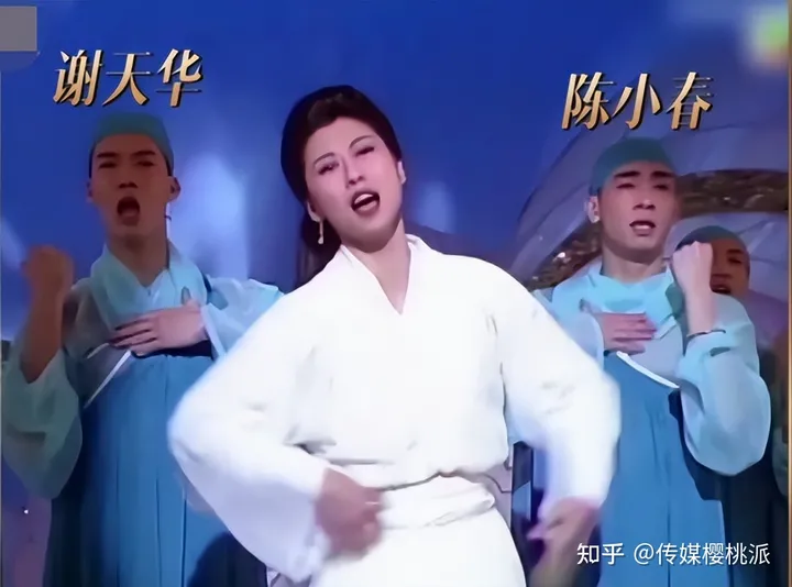 叶倩文再唱《潇洒走一回》，31年过去，歌声却投射出娱乐圈众生相(叶倩文潇洒走一回音乐单曲)