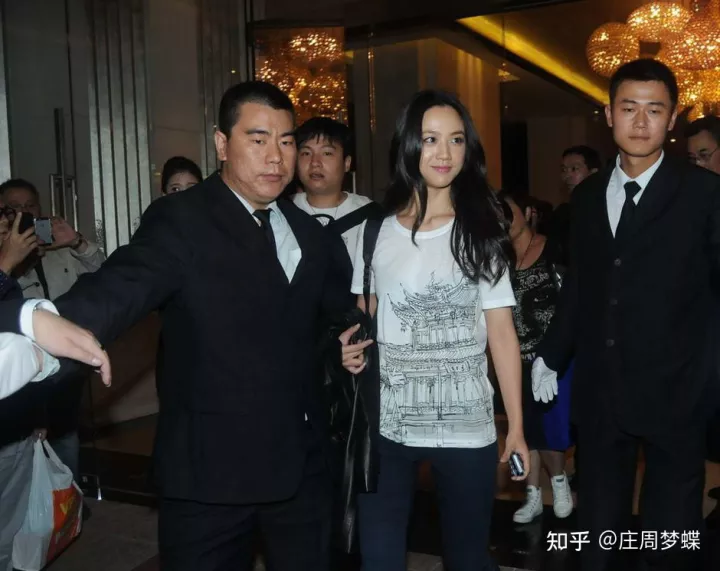 叶倩文说过：因为工作原因，经常和内地明星接触，有些明星太夸张(叶倩文出名吗)