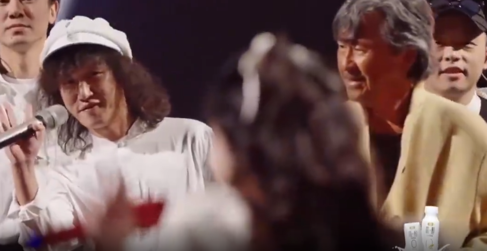 林子祥的霸气无人可比，叶倩文赞叹：他就是我的老公！(林子祥叶倩文对唱歌曲经典老歌)