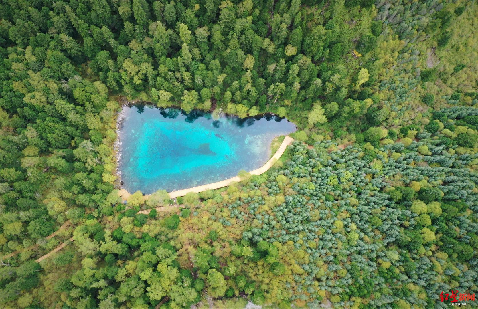 九寨沟景区：旅游接待最大限量上调至每日17000人次（九寨沟游客最多的时候一天接待多少人）