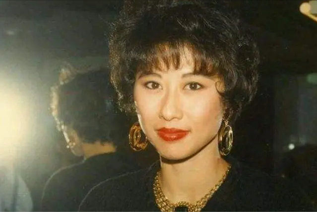 叶倩文：如果不是费翔，那嫁给谁也无所谓，我选择已婚的林子祥！(叶倩文费翔一张老相片)