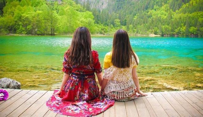 一个人去成都玩要多少钱,玩一趟九寨沟黄龙7天参团报价，人均1300（一个人去成都旅游需要多少钱）