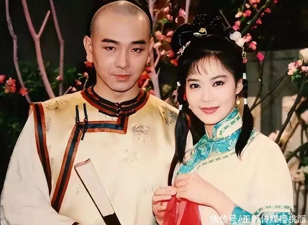 叶倩文再唱《潇洒走一回》，31年过去，歌声却投射出娱乐圈众生相(叶倩文潇洒走一回舞台版)