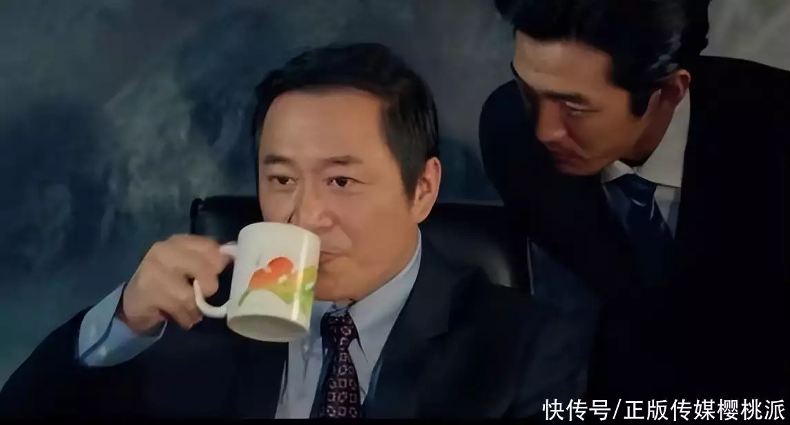 叶倩文再唱《潇洒走一回》，31年过去，歌声却投射出娱乐圈众生相(叶倩文潇洒走一回舞台版)