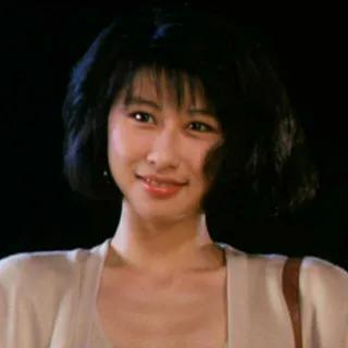 叶倩文：19岁出道，30岁成为天后，36岁嫁50岁林子祥，屡被传婚变(叶倩文的老公是林子祥吗)