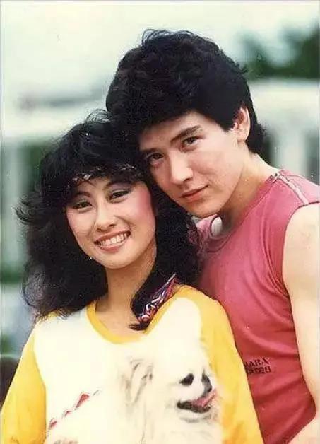 叶倩文：19岁出道，30岁成为天后，36岁嫁50岁林子祥，屡被传婚变(叶倩文的老公是林子祥吗)