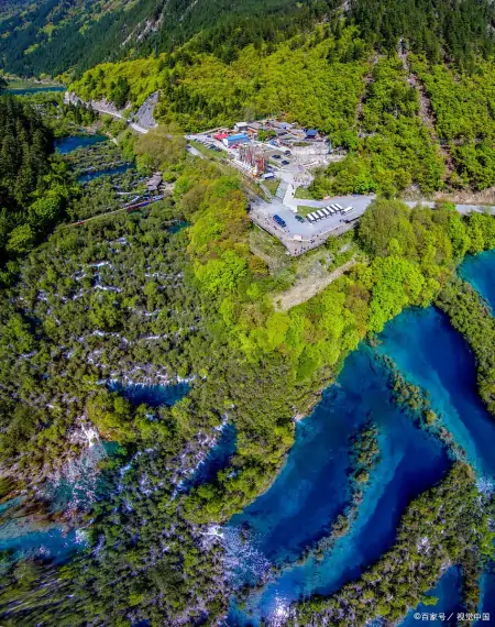 4月九寨沟旅游攻略：春暖花开的仙境之旅（九寨沟四月旅游）