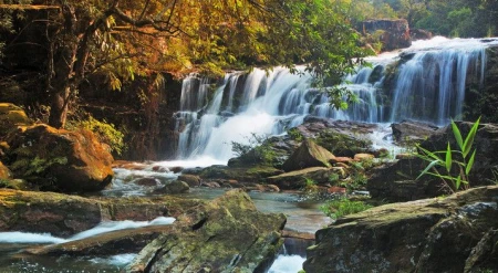 旅游不知道去哪玩？不妨来试试这个景区，票价50美景却不输九寨沟（休息了也不知道去哪玩）