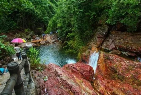 旅游不知道去哪玩？不妨来试试这个景区，票价50美景却不输九寨沟（休息了也不知道去哪玩）