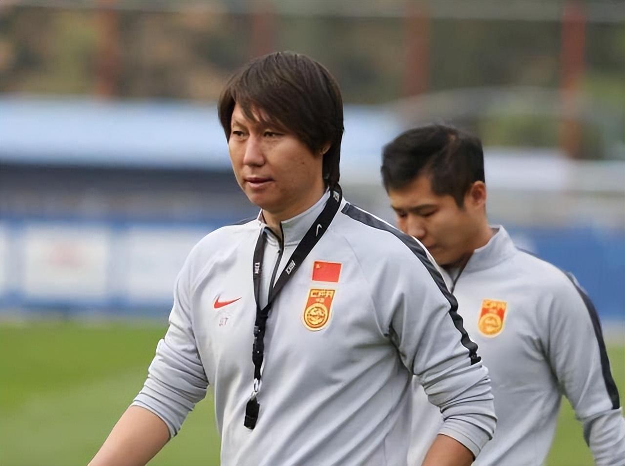 官宣！李霄鹏正式下课，国足新帅选已确定，球迷意外（李霄鹏国家队）