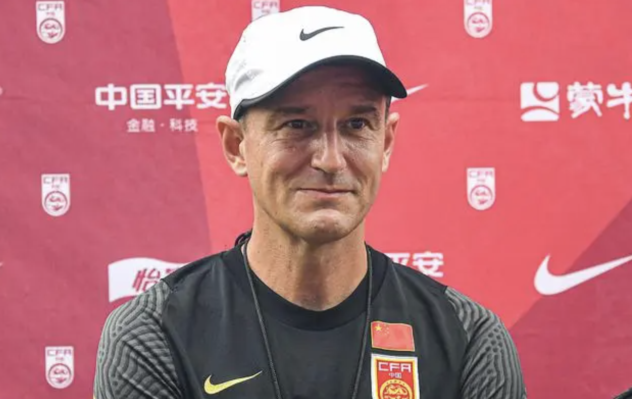 官宣！李霄鹏正式下课，国足新帅选已确定，球迷意外（李霄鹏国家队）