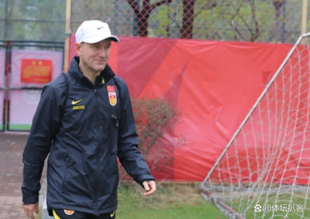 陈戌源被抓后，足协工作效率提升！国足新帅出炉，李霄鹏正式下课（陈戌源谈国足12强表现）