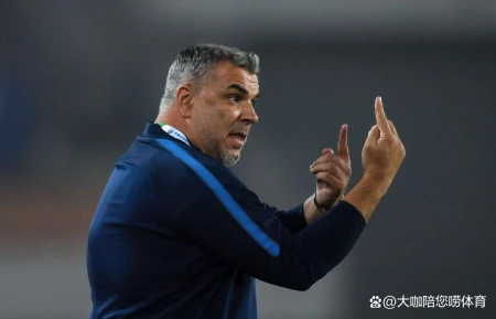 尘埃落定！权威媒体确认李霄鹏下课，足协心仪人选曝光，令人意外（李霄鹏去哪了）