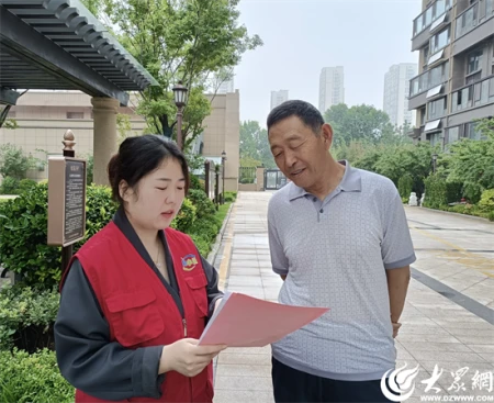 济宁高新区柳行街道府东社区开展“世界无烟日”宣传活动