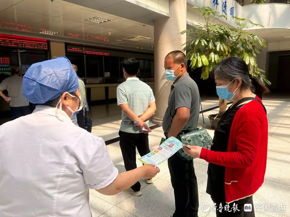 无棣县人民医院开展世界无烟日宣传活动