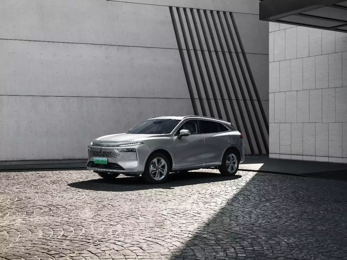 新摩卡DHT-PHEV上市，售价23.18万元，重塑大五座SUV市场格局拥有最性感嘴唇的这十位女明星，每个都妩媚动人，身材惹火性感