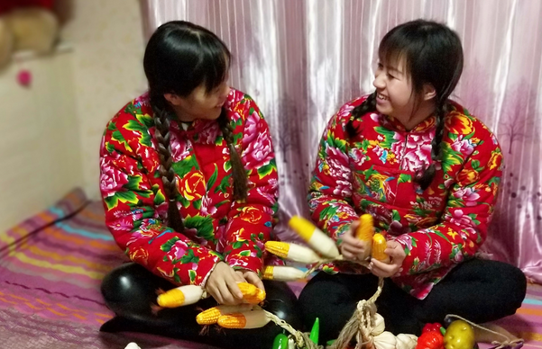 网游首个东北二人转帮会，进帮必须穿花棉袄，扭秧歌成基本功