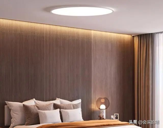 护眼吸顶灯选购教程：6大挑选要点总结，10个吸顶灯品牌值得看！