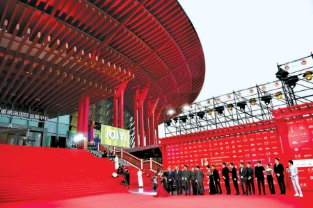 中外电影人久别重聚，众多新片来北影节宣传