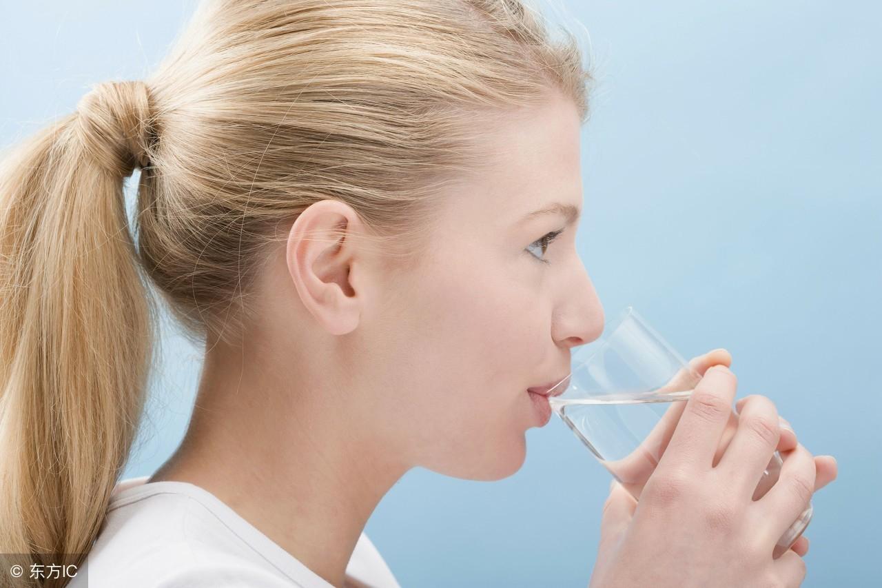 出现肝结节后，除了定期上医院检查，日常生活调理也很重要