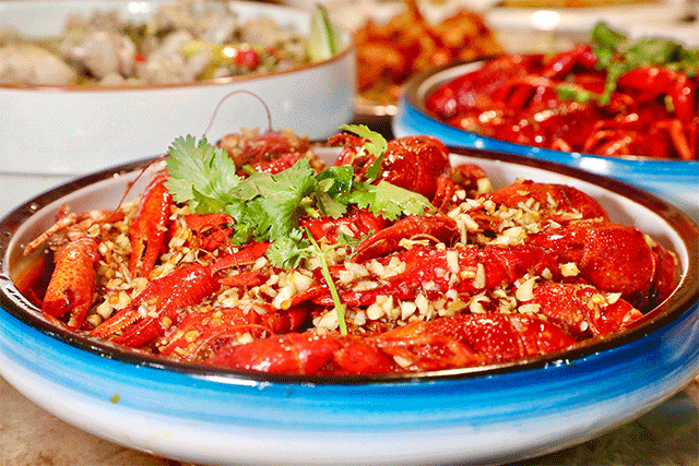 终于试业了，1斤小龙虾只需19.9元！在茂名市区这！！！