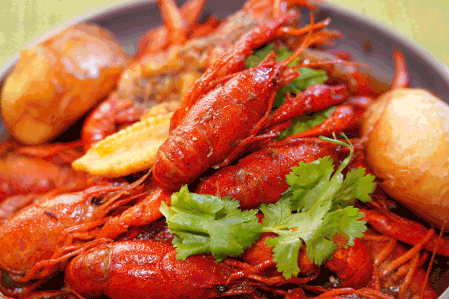 一只小龙虾有多少肉？做个CT就知道啦