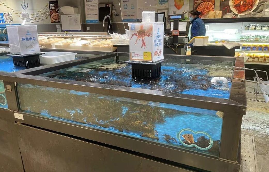 小龙虾爬上餐桌，你尝鲜了吗？