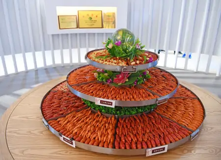 江苏连云港小龙虾大降价，每斤最低价格已跌破10元