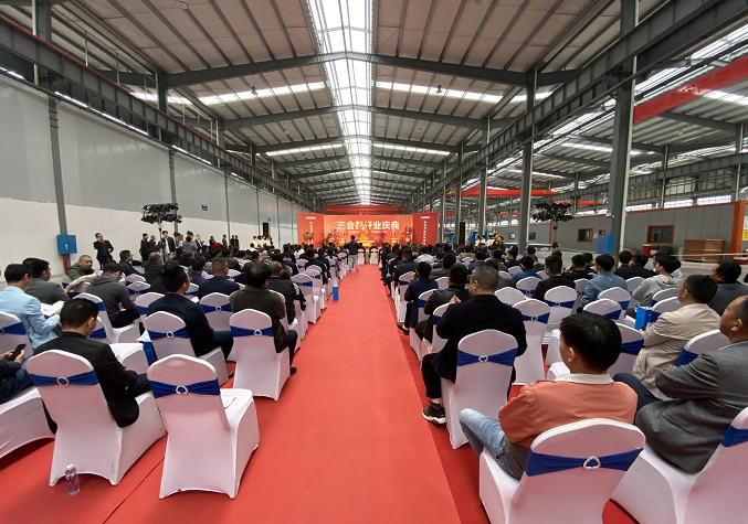 湖南首家冷库机制板厂开业：库板品质好、采购者无运输困扰